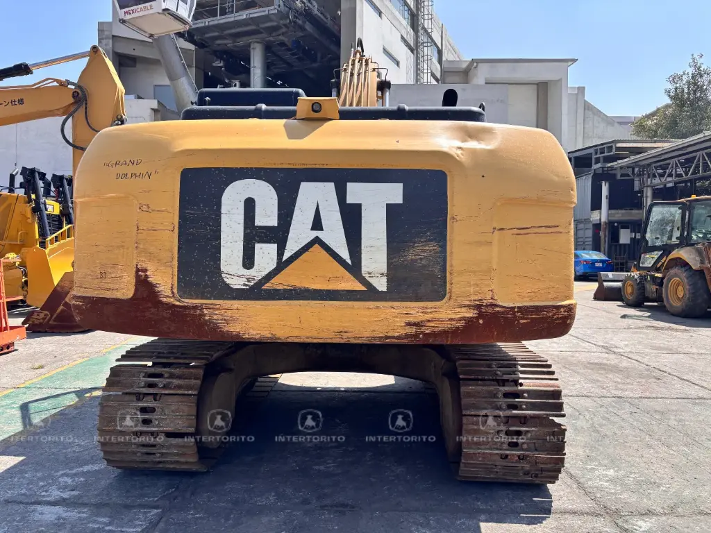 CAT 320D 8154 (4)_21_11zon.webp