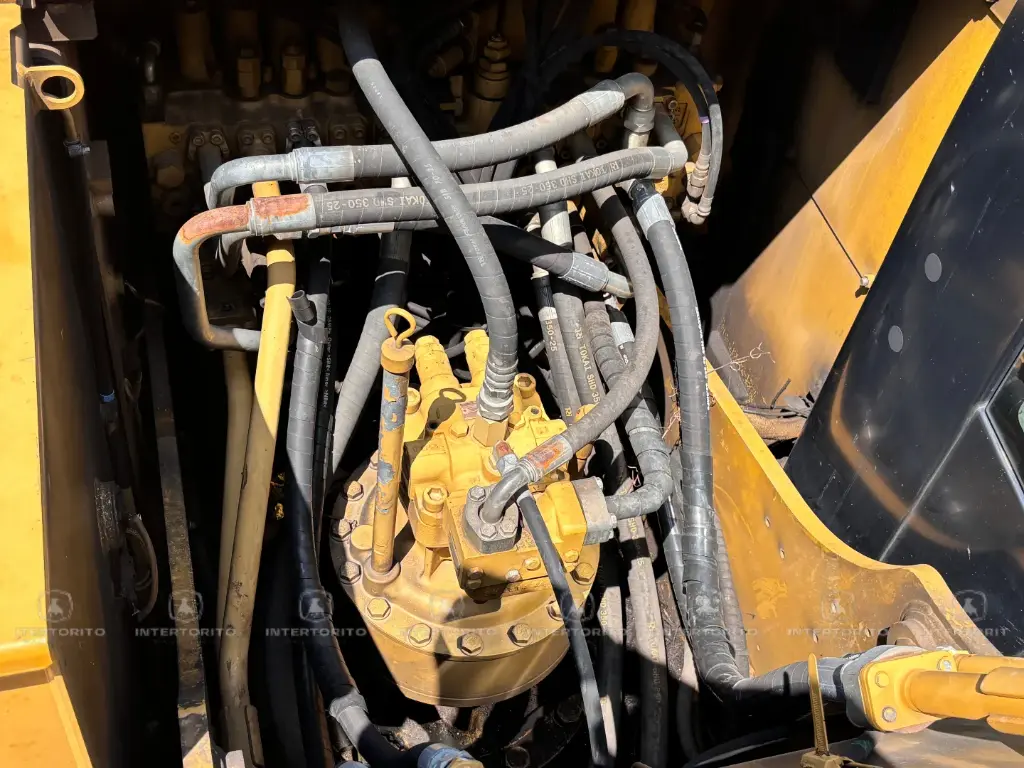 CAT 320D 8154 (17)_13_11zon.webp
