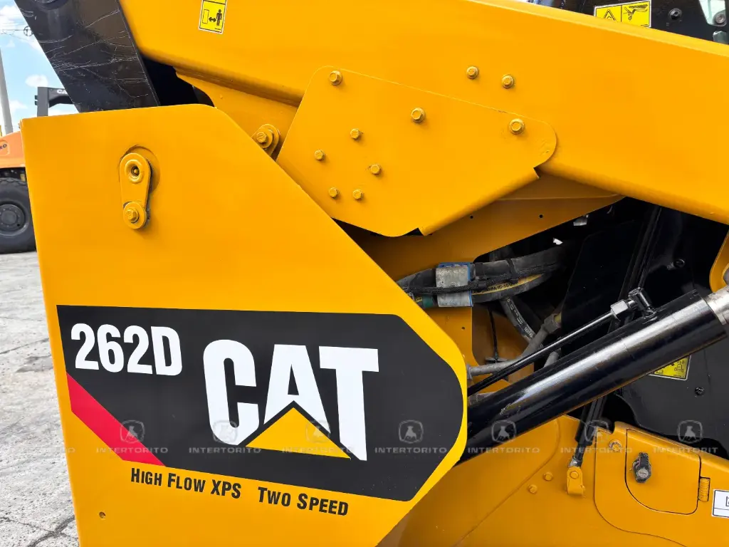 CAT 262D 5006 (12)_2_11zon.webp
