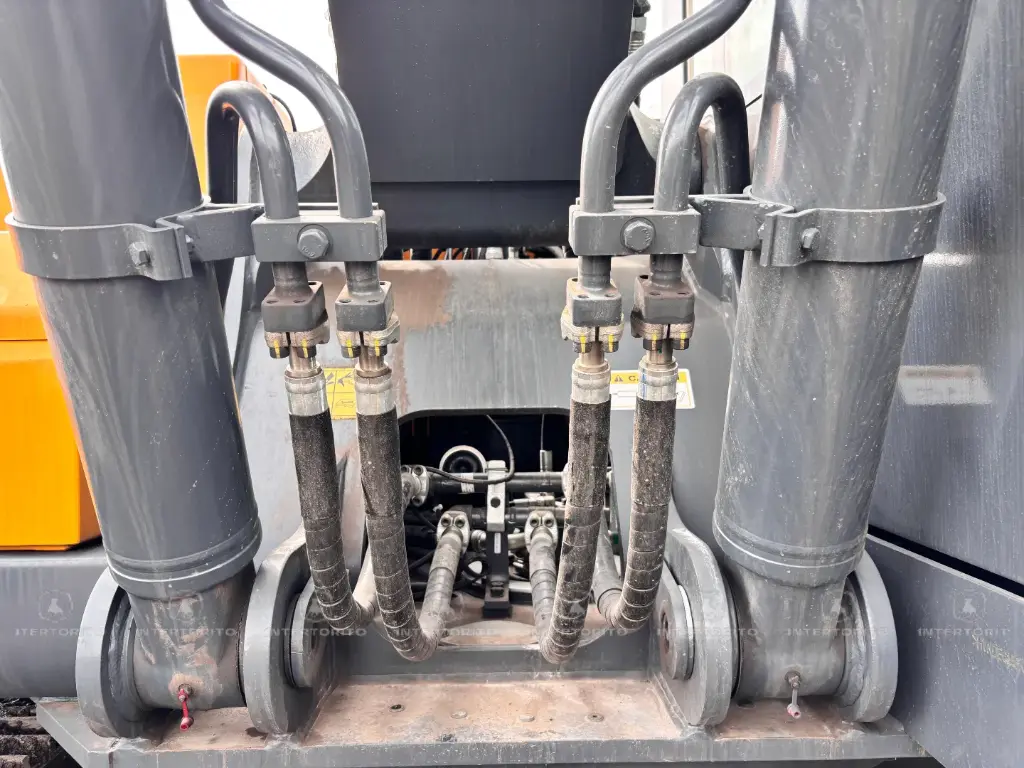 HYUNDAI R230LM 0127 (9)_15_11zon.webp