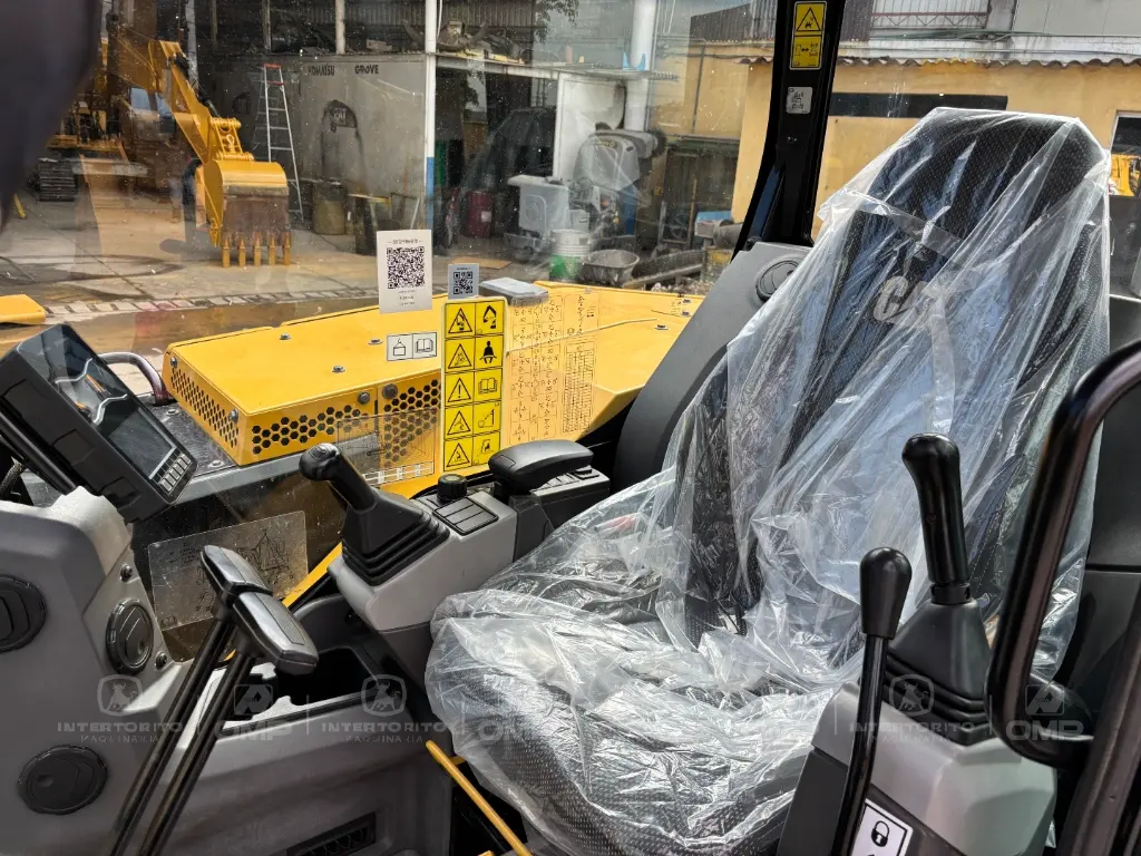 CAT 306 0319 (16).webp