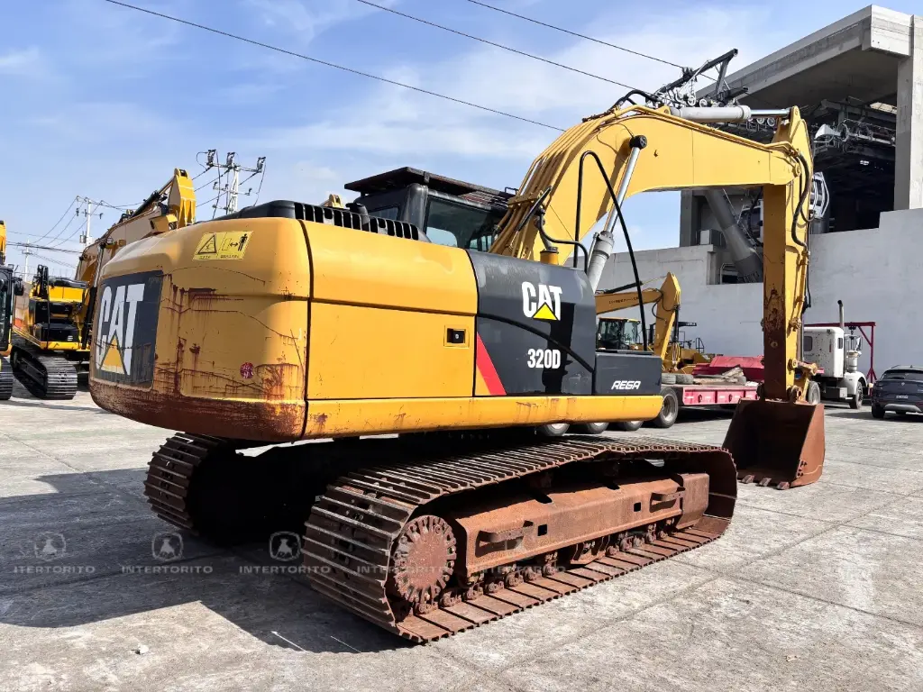 CAT 320D 9595 (3)_14_11zon.webp