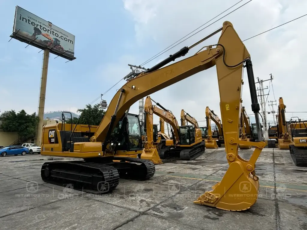 Excavadora CAT 320