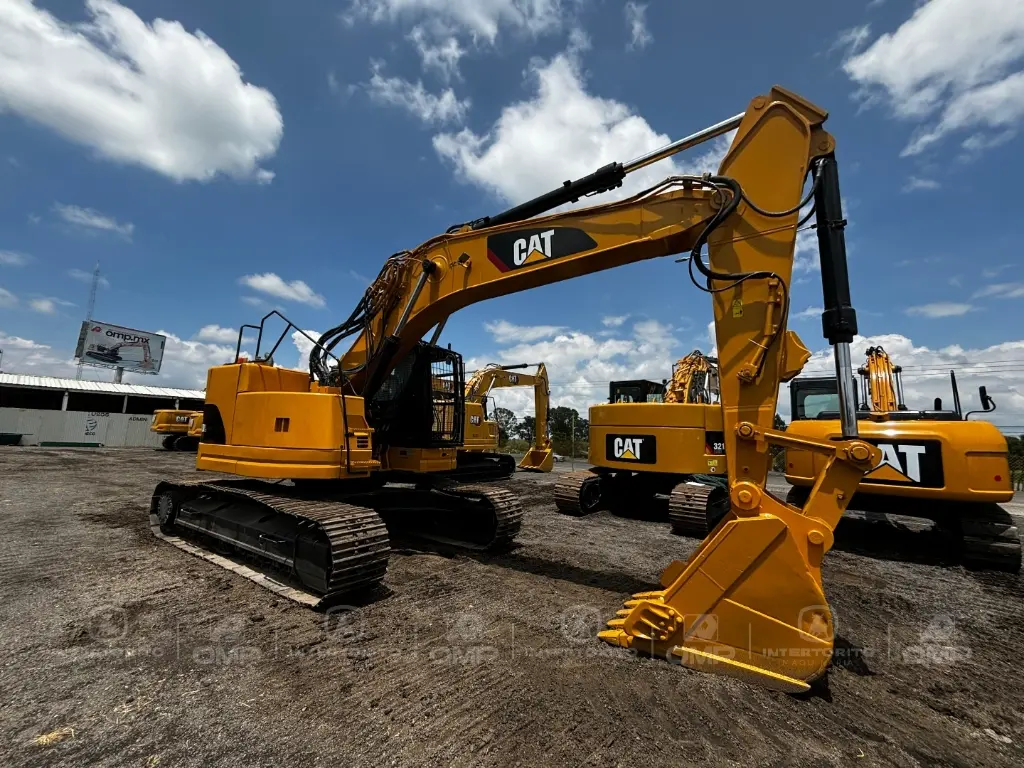 Excavadora CAT 321DL CR