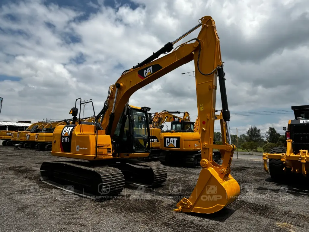 Excavadora CAT 311FL RR