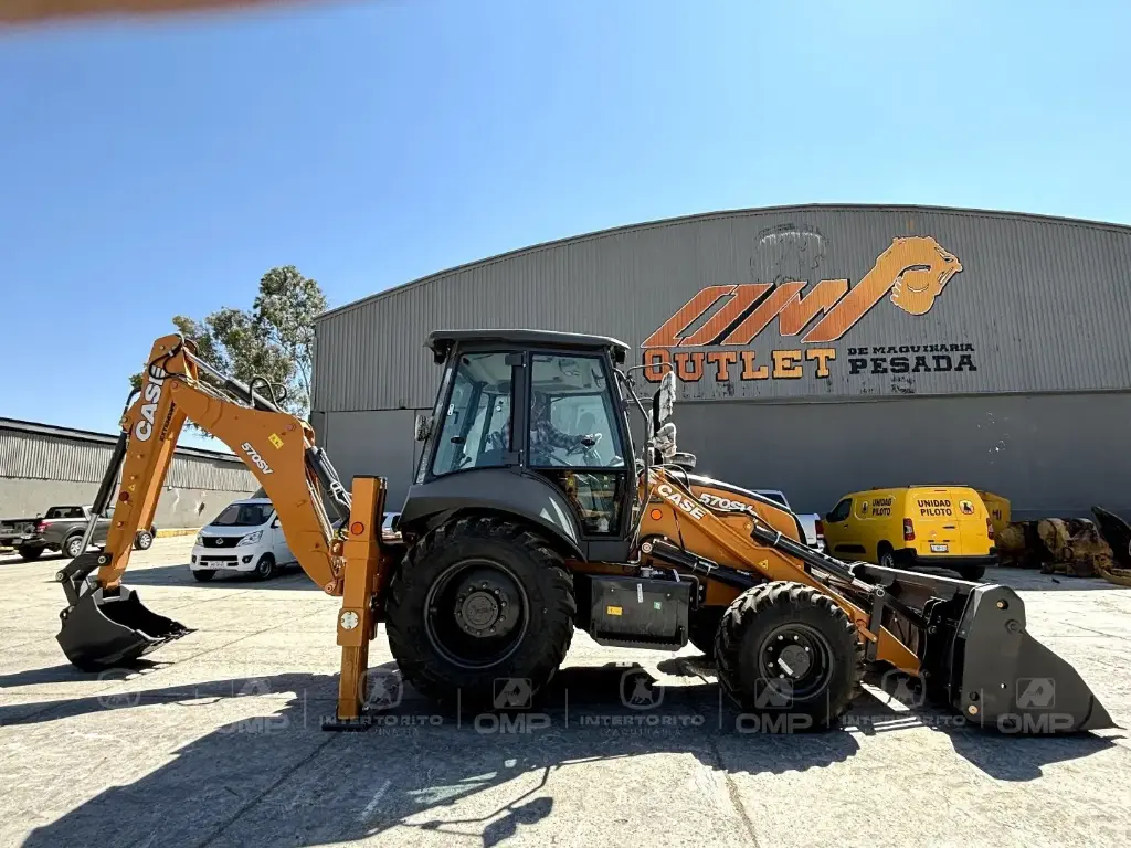 Retroexcavadora CASE 570SV