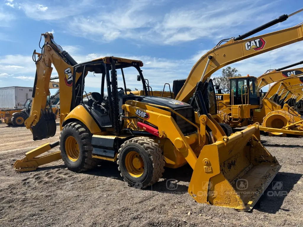 Retroexcavadora CAT 450 F