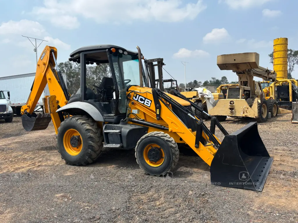 Retroexcavadora JCB 3CX
