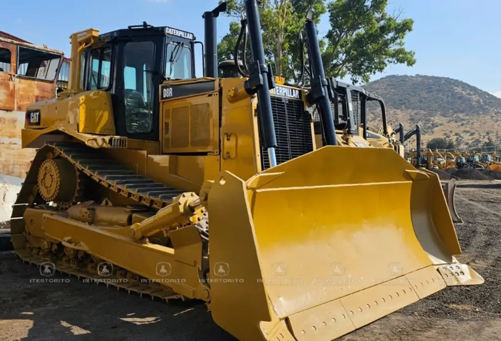 Tractor CAT D8R 
