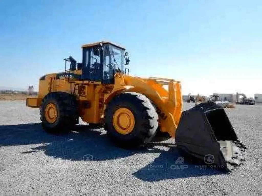 Cargador Frontal HYUNDAI HL780-3A