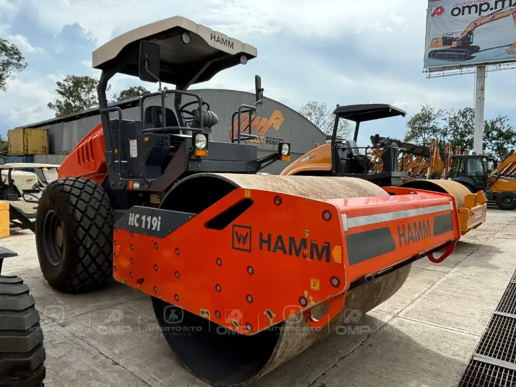 Vibrocompactador HAMM HC 119i