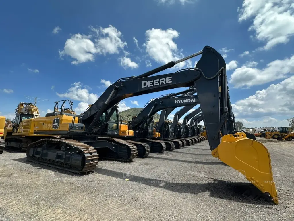 Excavadora J. Deere E400LC 