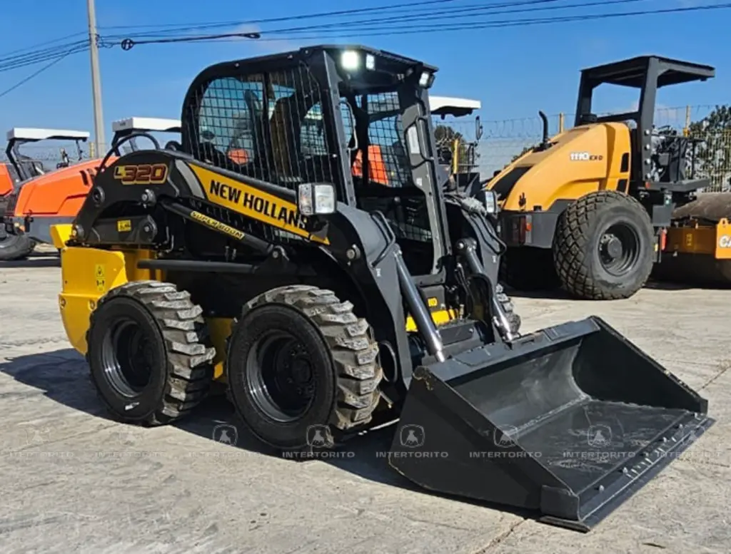 Mini Cargador  NEW HOLLAND L320N