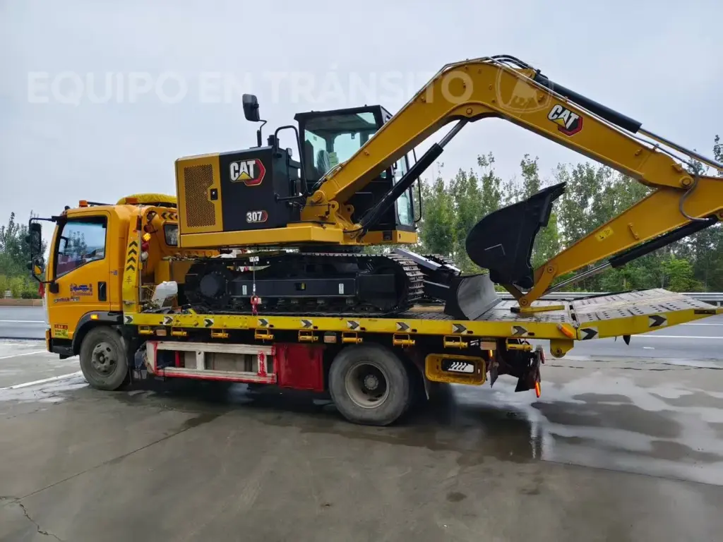 Excavadora CAT 307