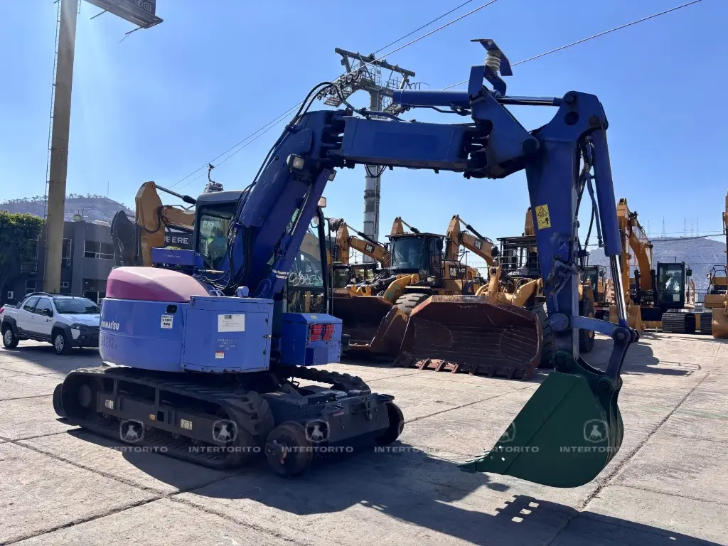Excavadora Komatsu PC78UUT