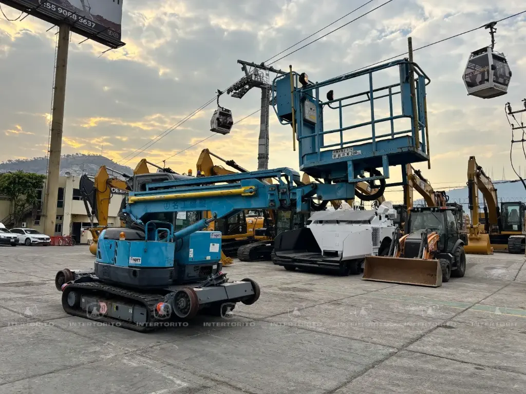 Plataforma elevadora sobre rieles TNB9.9C