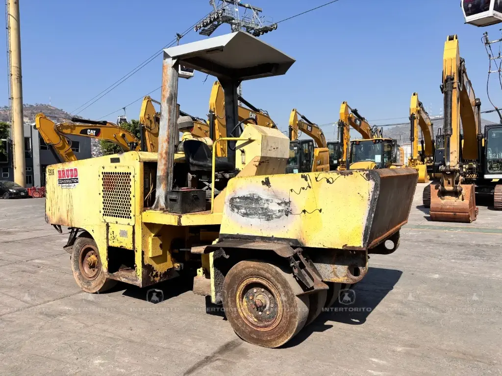 Compactador neúmatico Rosco Trupac 915