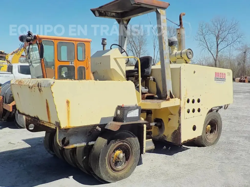 Compactador neúmatico Rosco Trupac 915