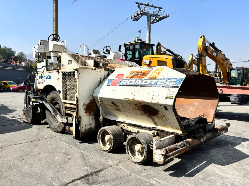 Pavimentadora ROADTEC RP190E