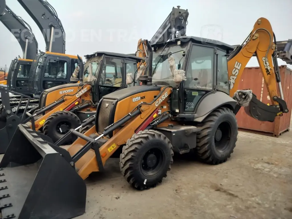 Retroexcavadora CASE 851NX
