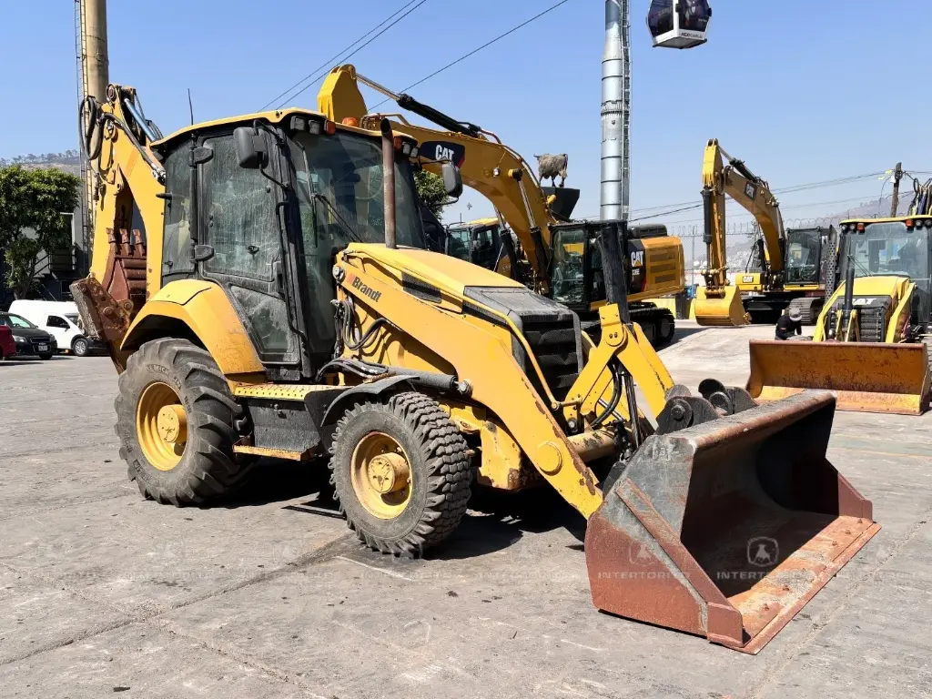 Retroexcavadora CAT 420 XE