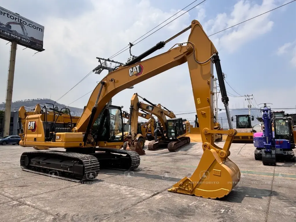 Excavadora CAT 320