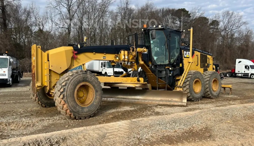 Motoniveladora CAT 14M3