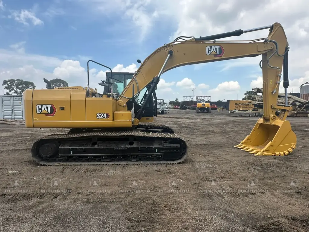 Excavadora CAT 324