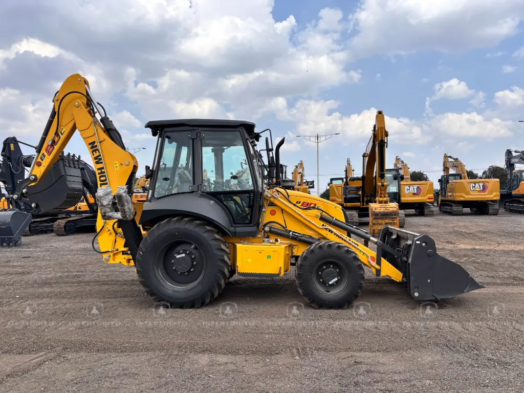 Retroexcavadora New Holland B80C