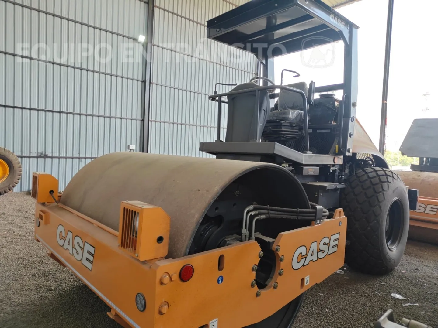 Compactador CASE 1107NX-D