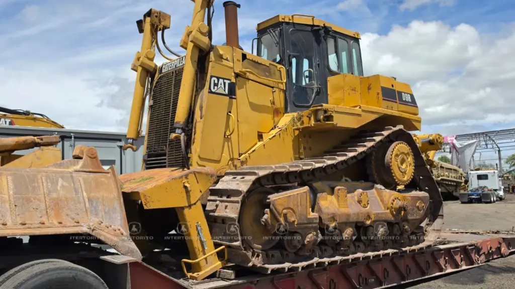 Tractor CAT DR9