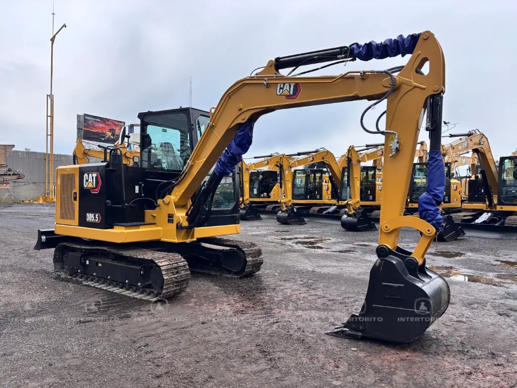 Excavadora CAT 305.5