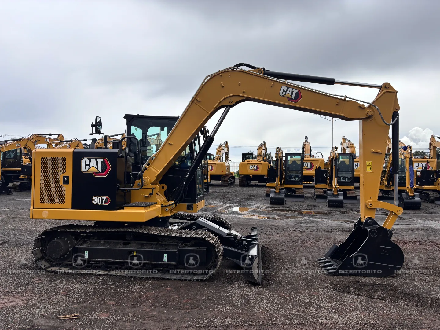 Excavadora CAT 307 