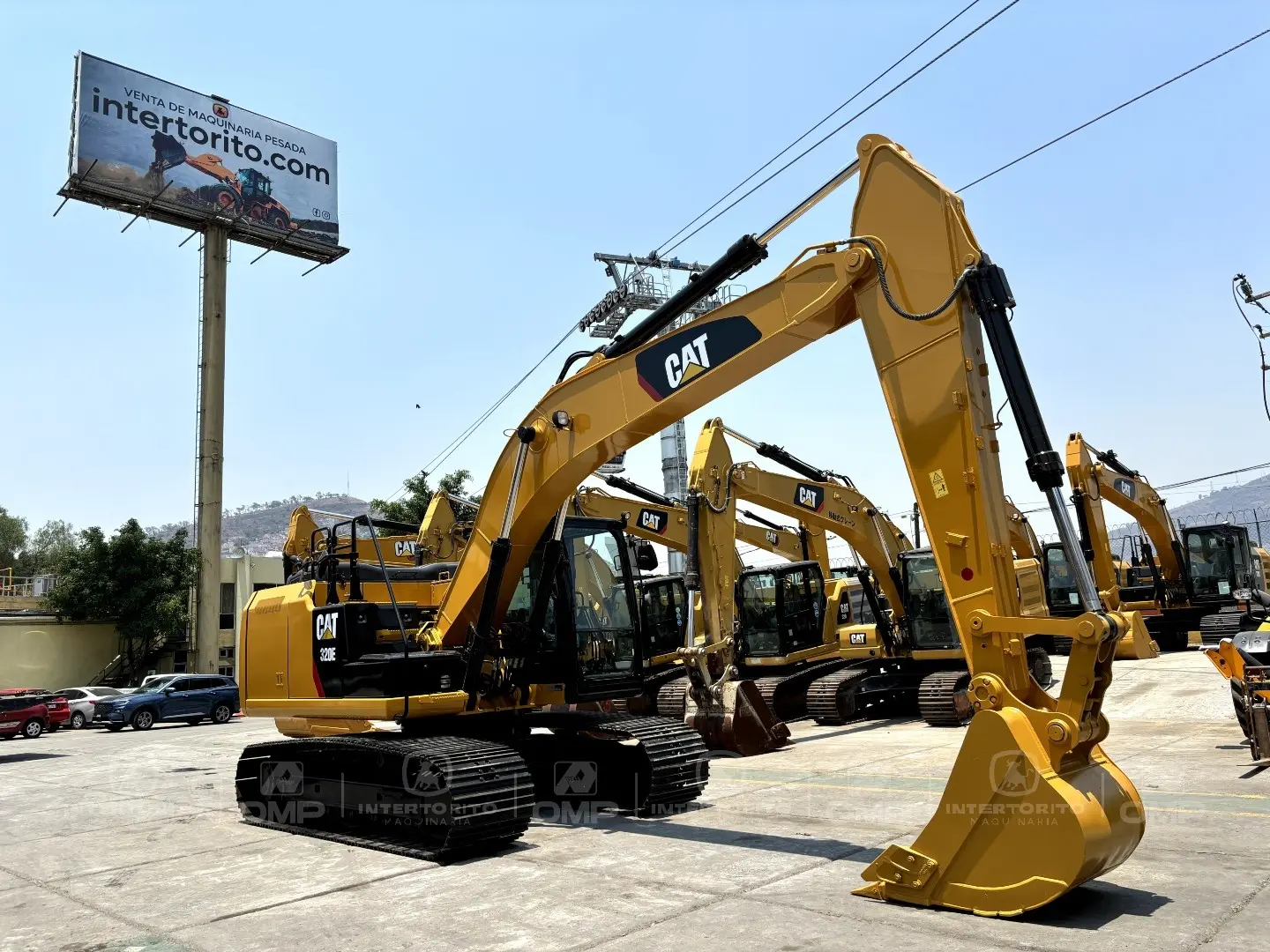 EXCAVADORA CAT 320E SXE02382