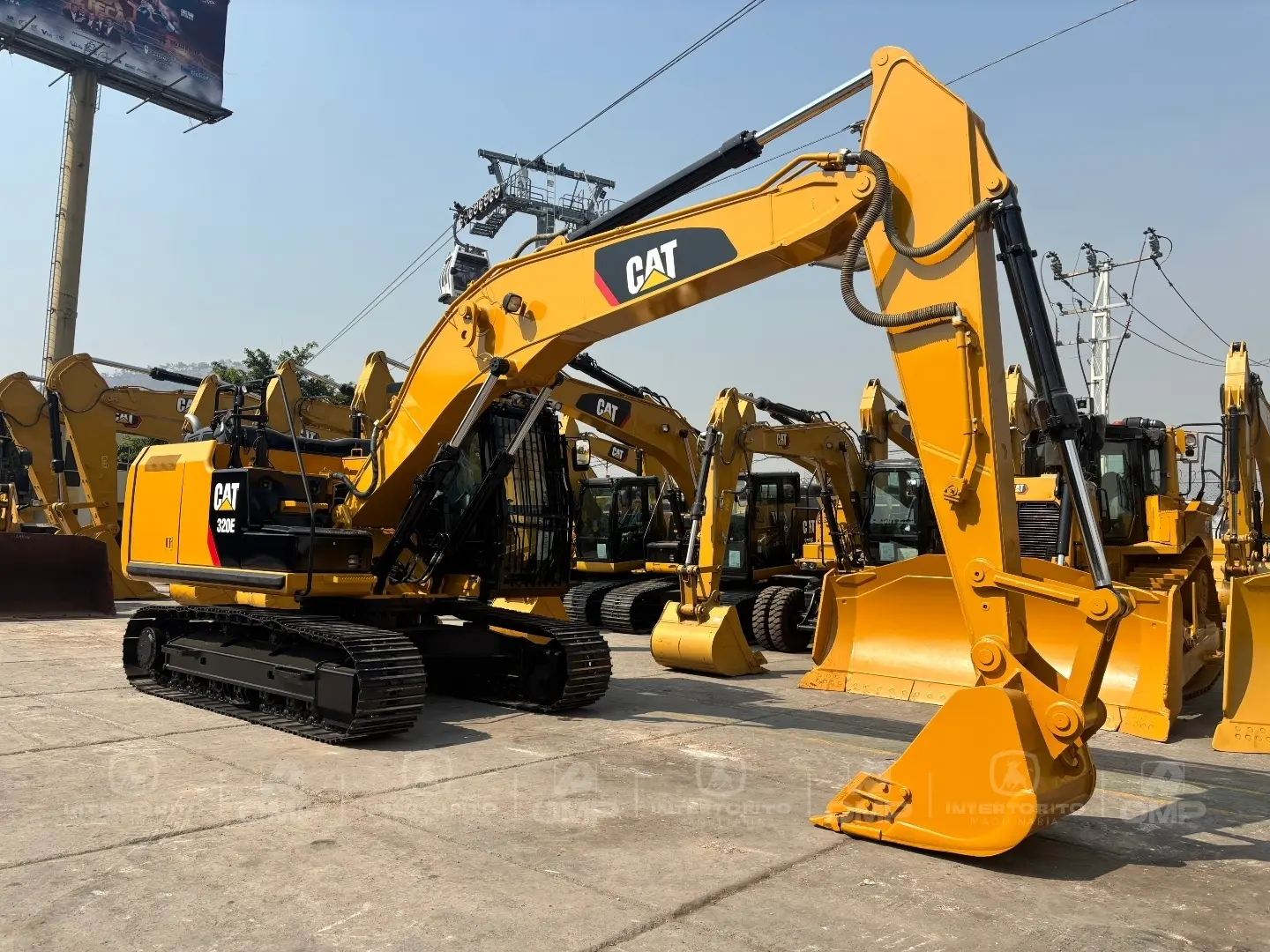EXCAVADORA CAT 320E AWS00255