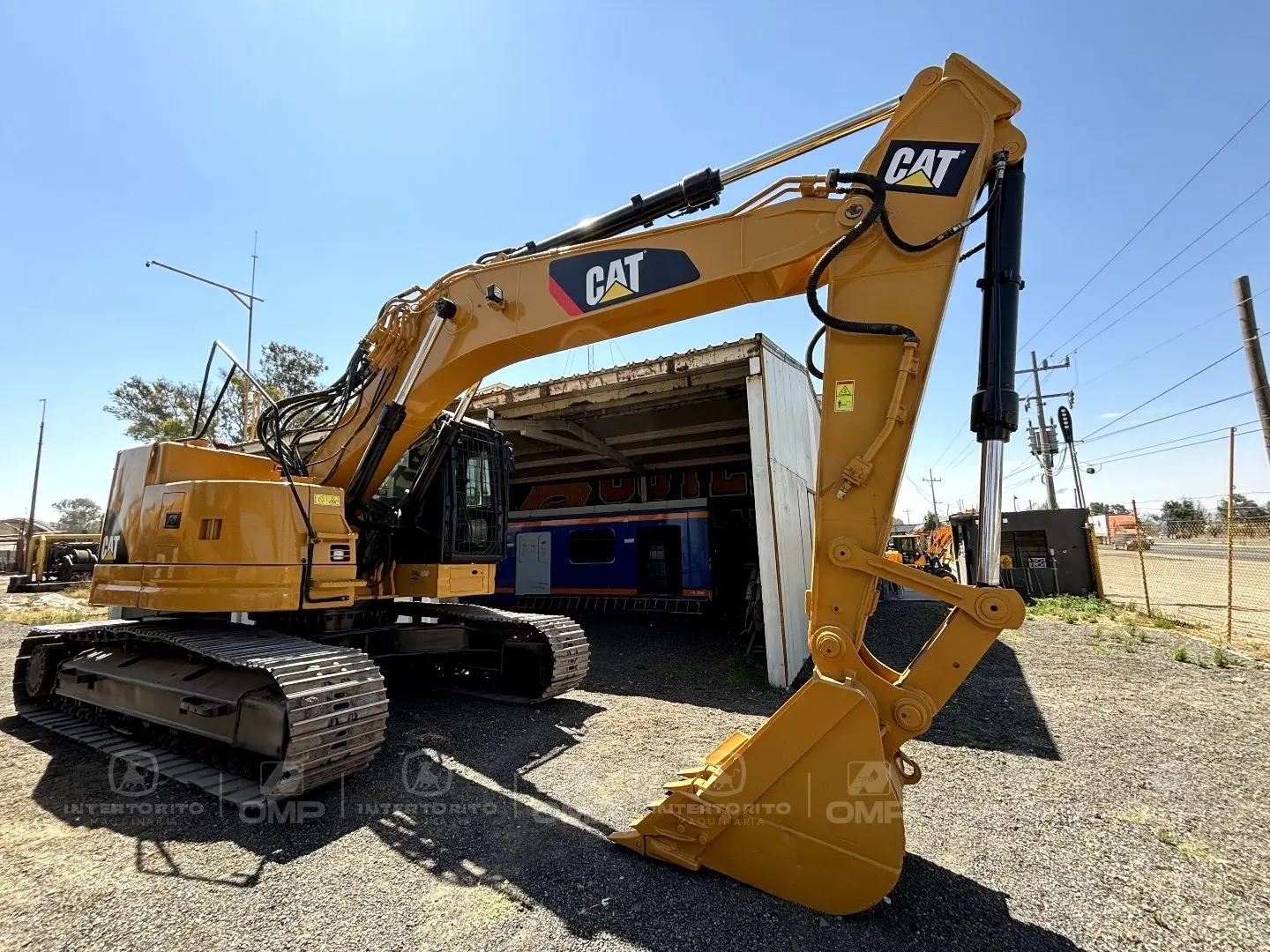 EXCAVADORA CAT 321DL CR KBH00236