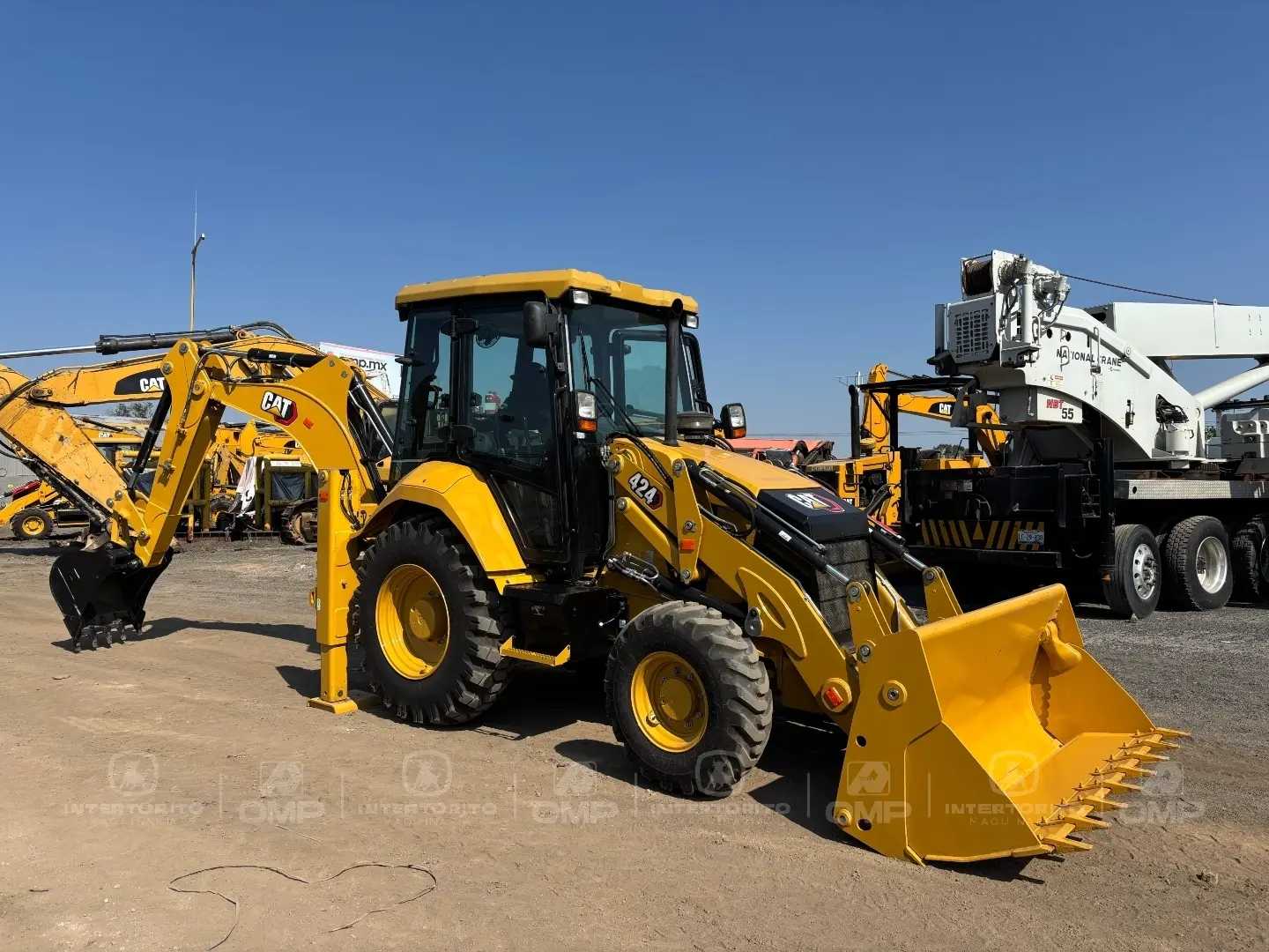 Retroexcavadora CAT 424 JJ400390