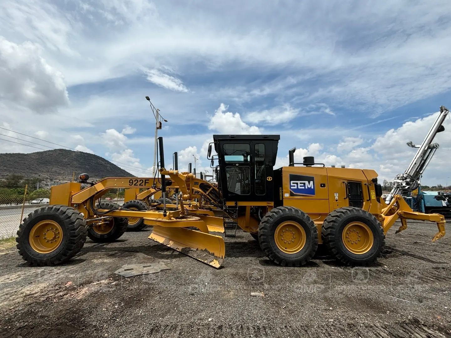 MOTONIVELADORA SEM 922F JS9300315