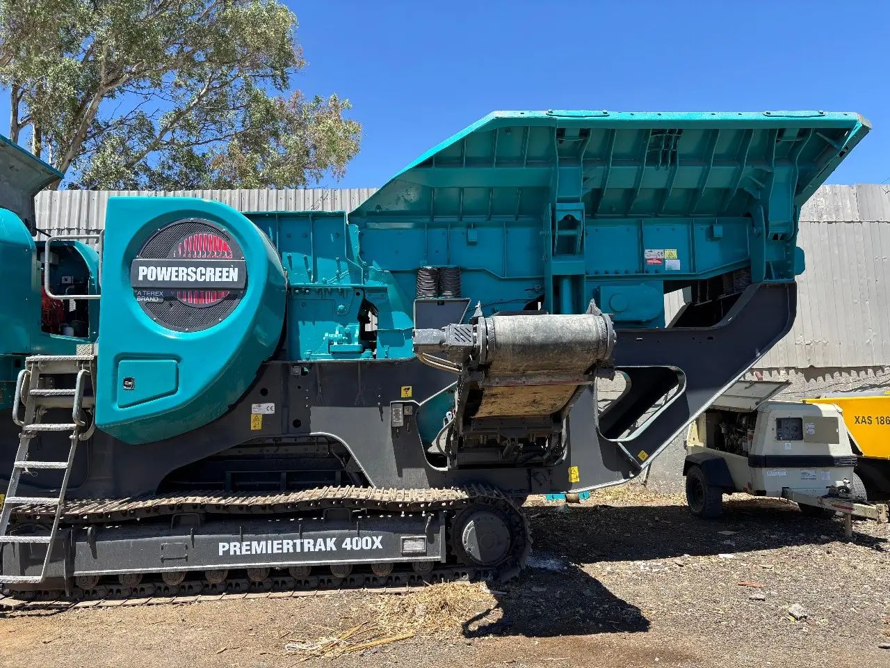 Trituradora de piedra TEREX Powerscreen PT400X (Power Trak)