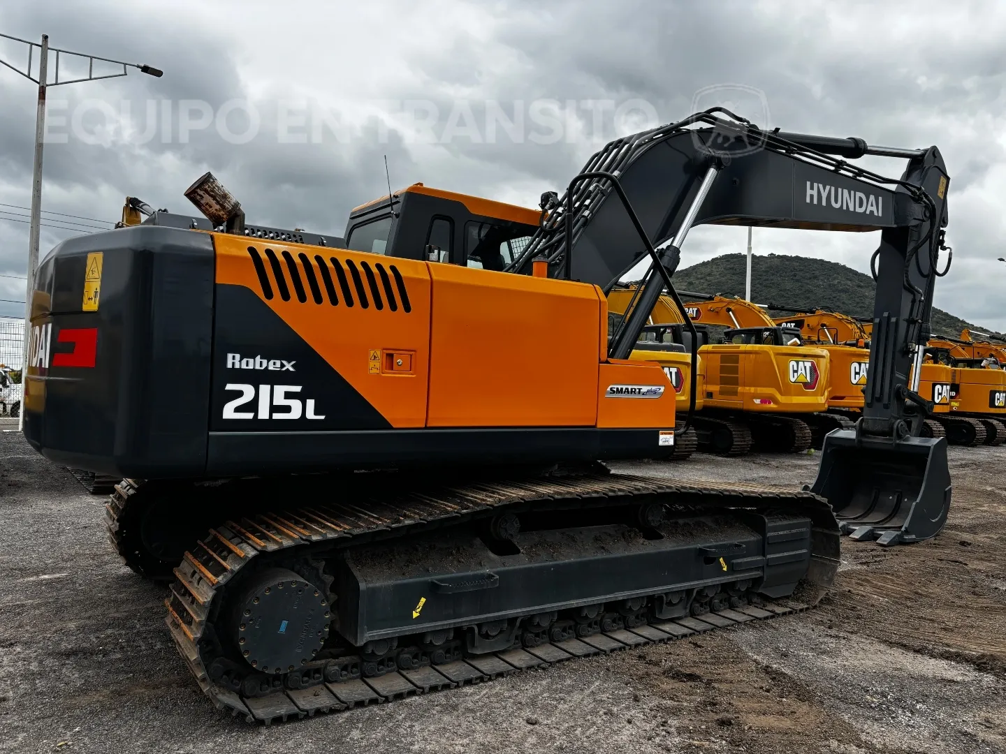 Excavadora HYUNDAI R215 L