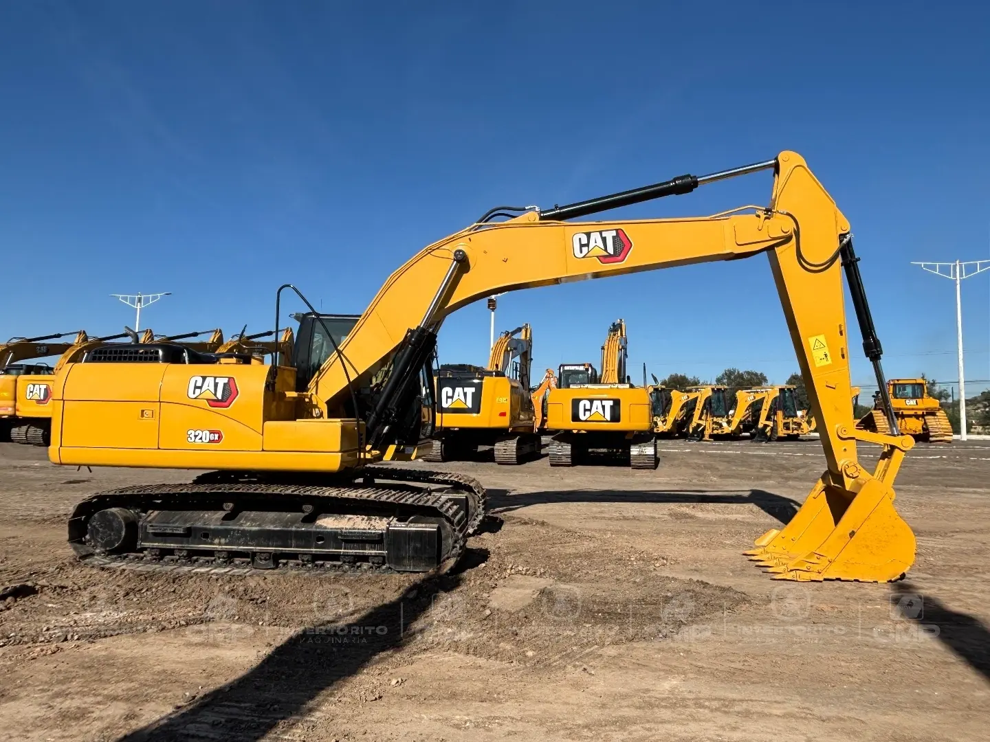 Excavadora CAT 320GX 