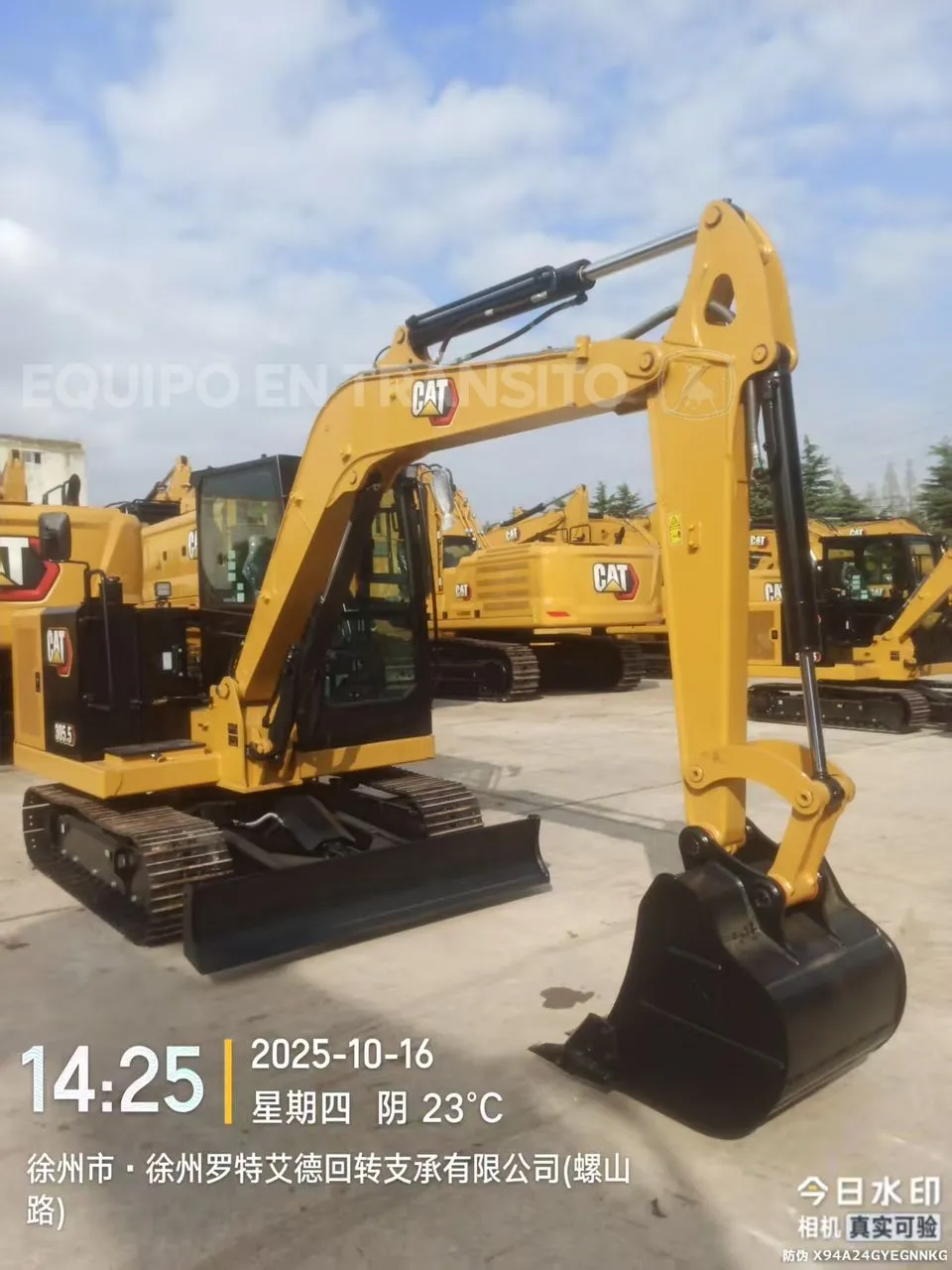 Excavadora CAT 305.5