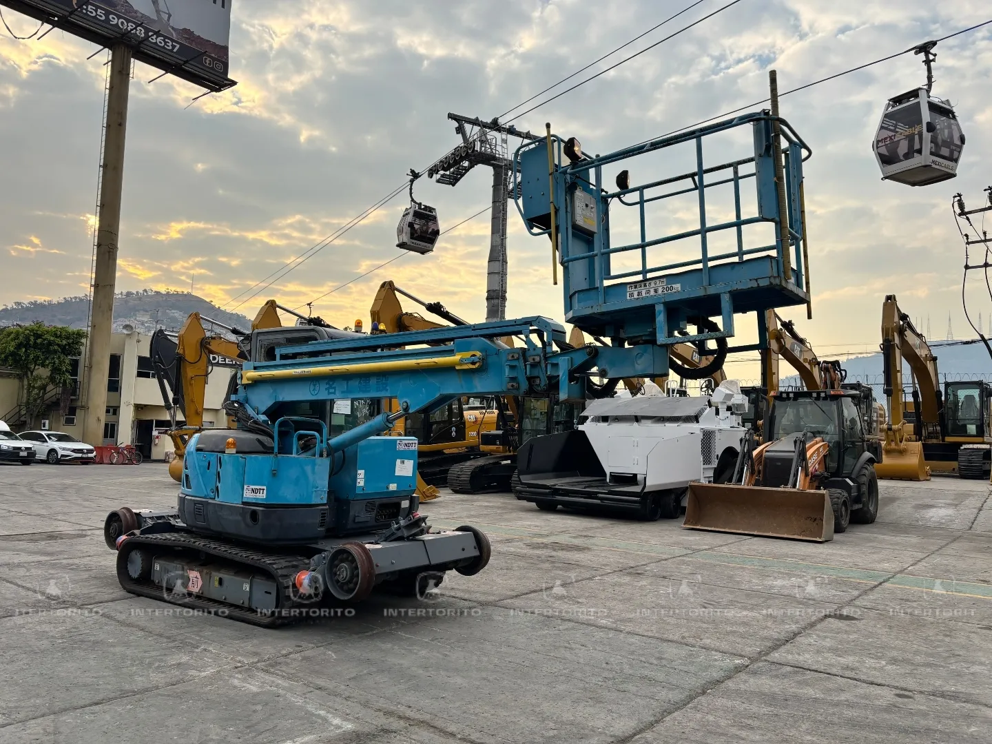 Plataforma elevadora sobre rieles TNB9.9C