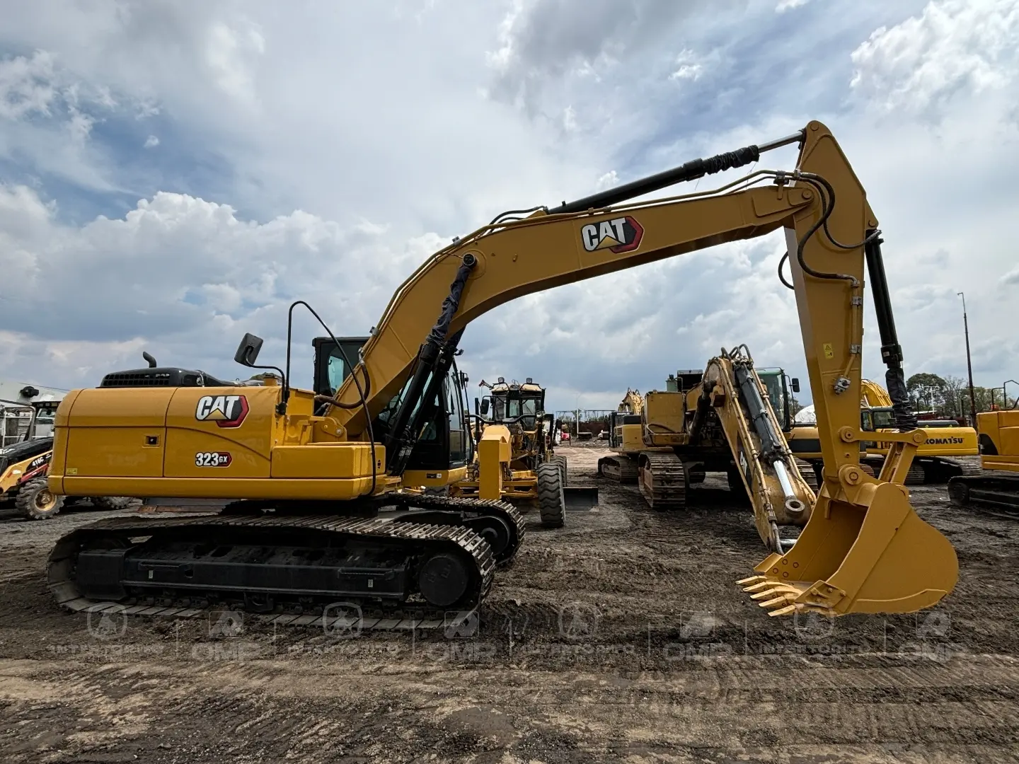 Excavadora CAT 323 GX