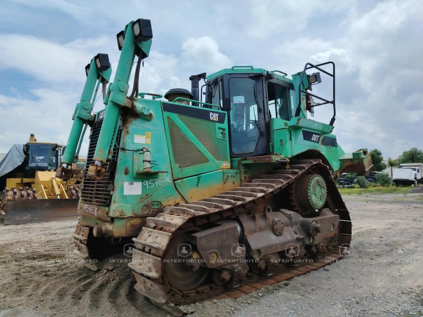 Tractor CAT D8T