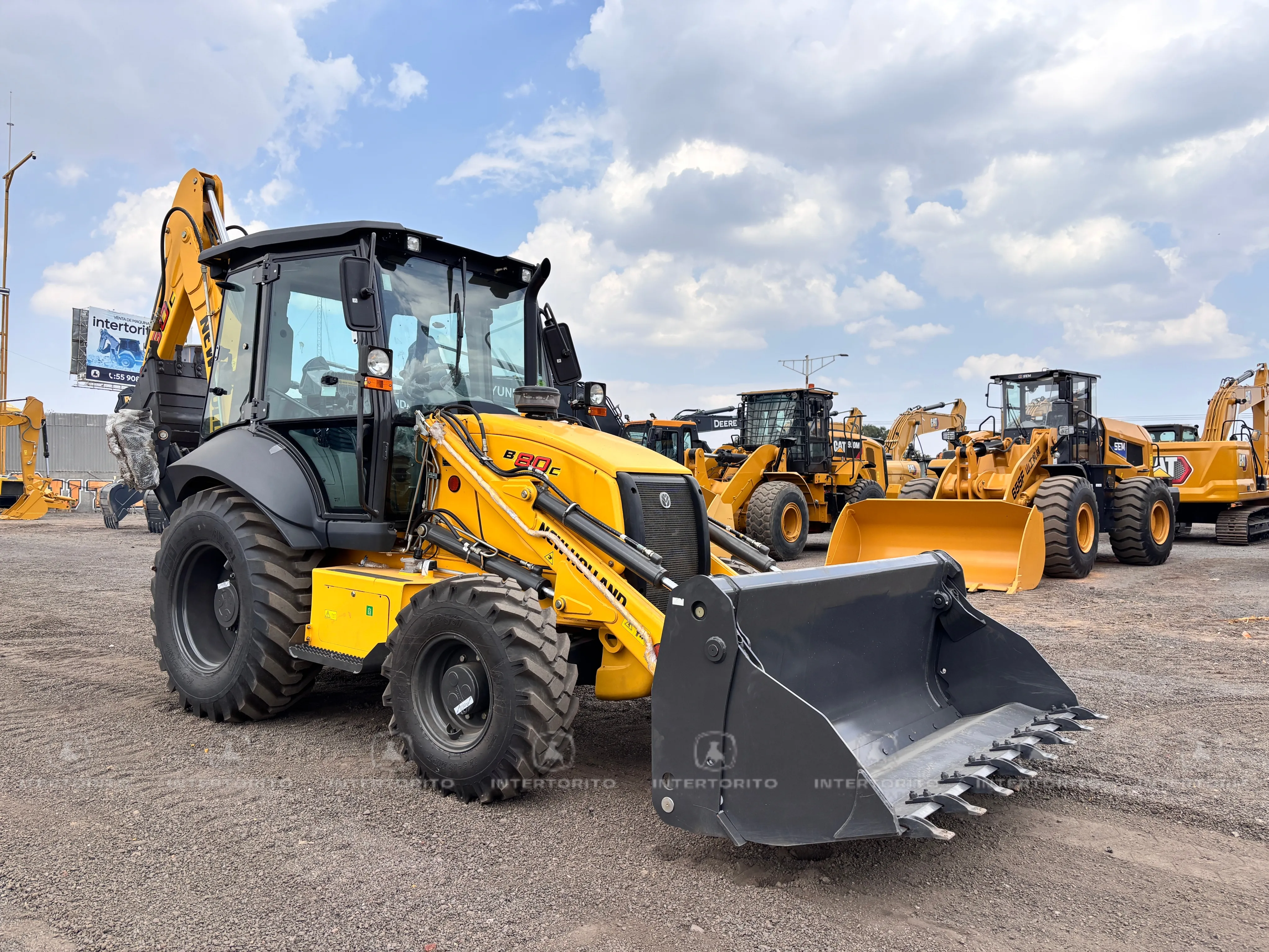 Retroexcavadora New Holland B80C