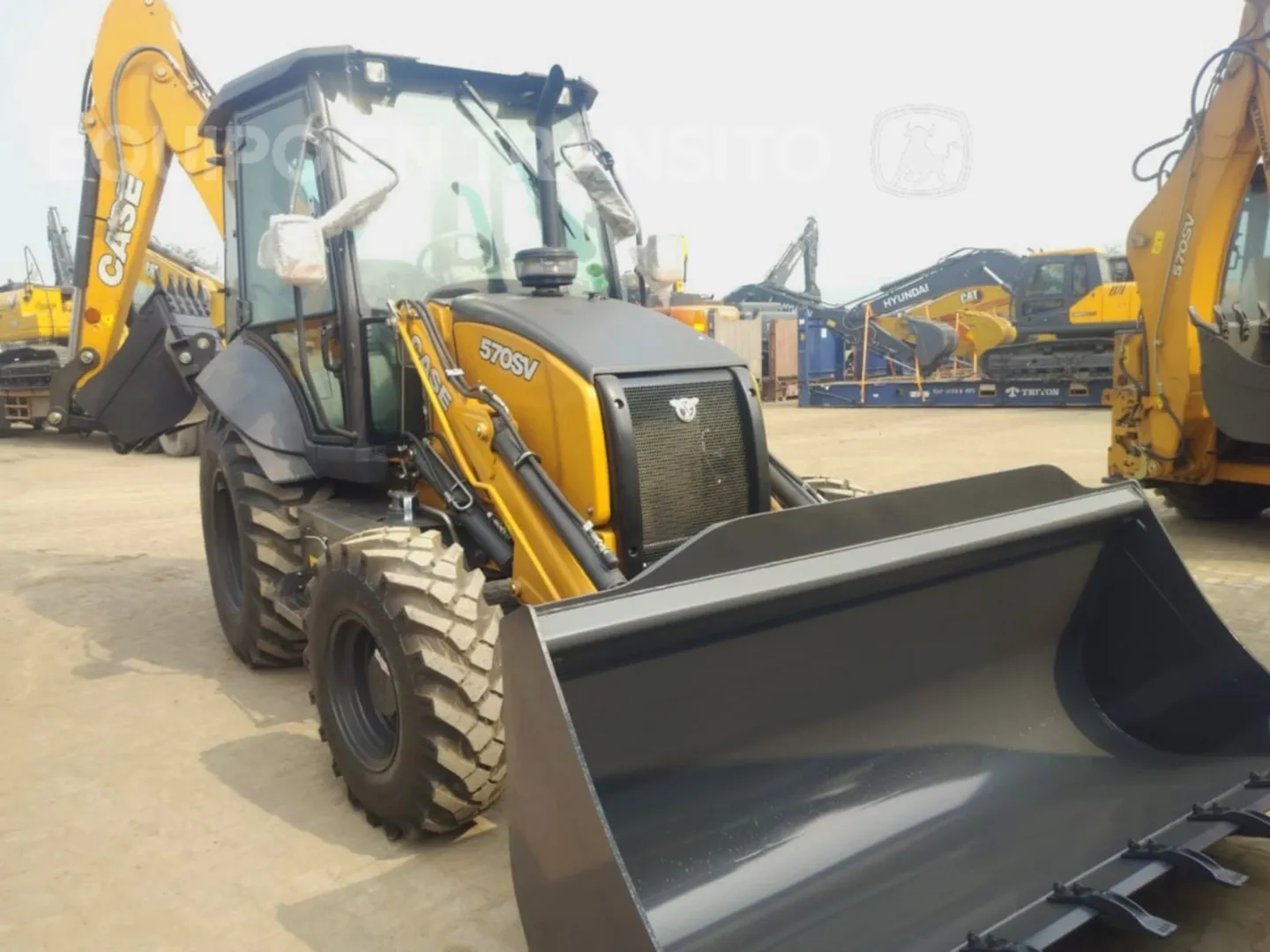 Retroexcavadora CASE 570SV