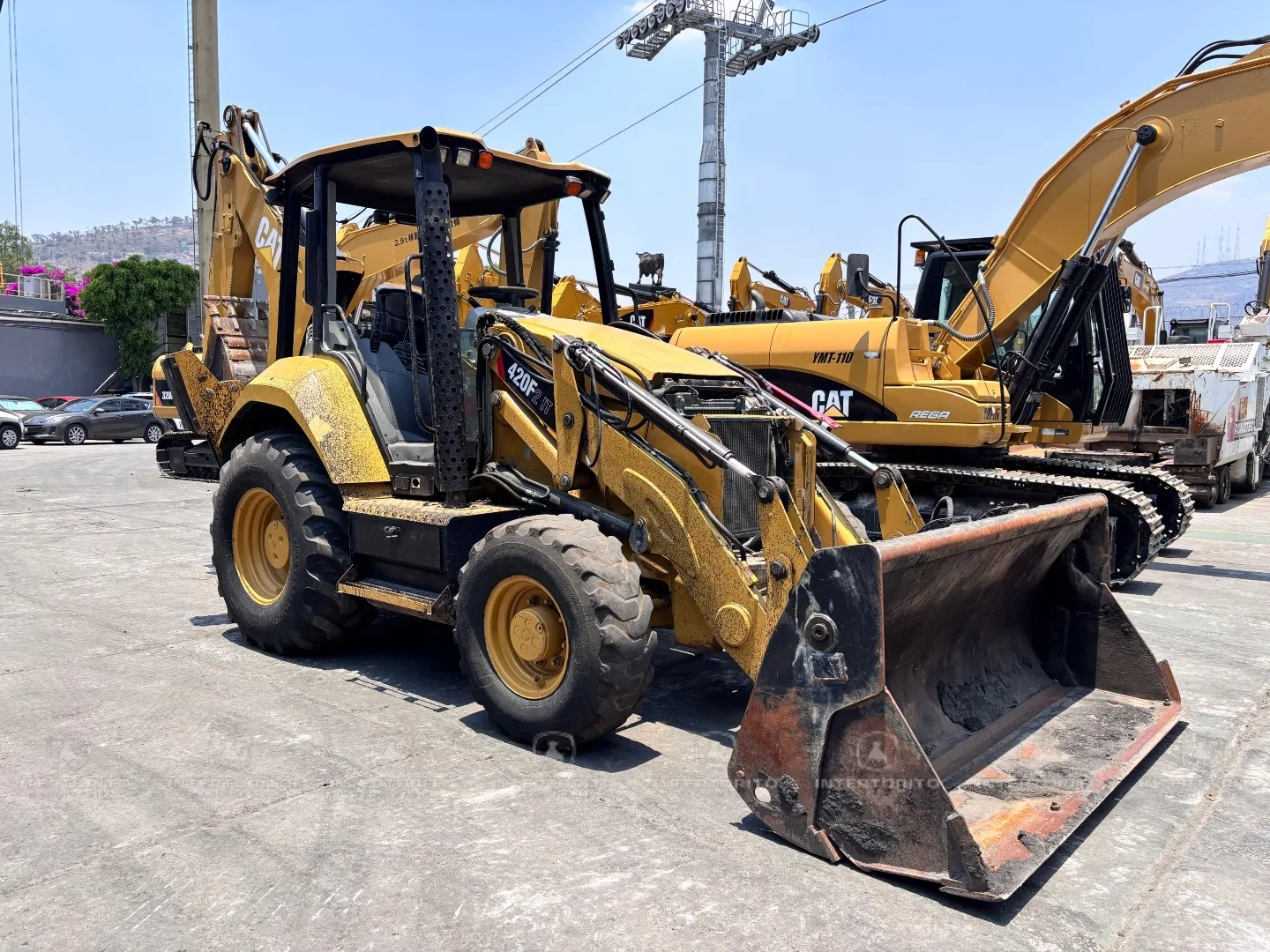 Retroexcavadora CAT 420F2