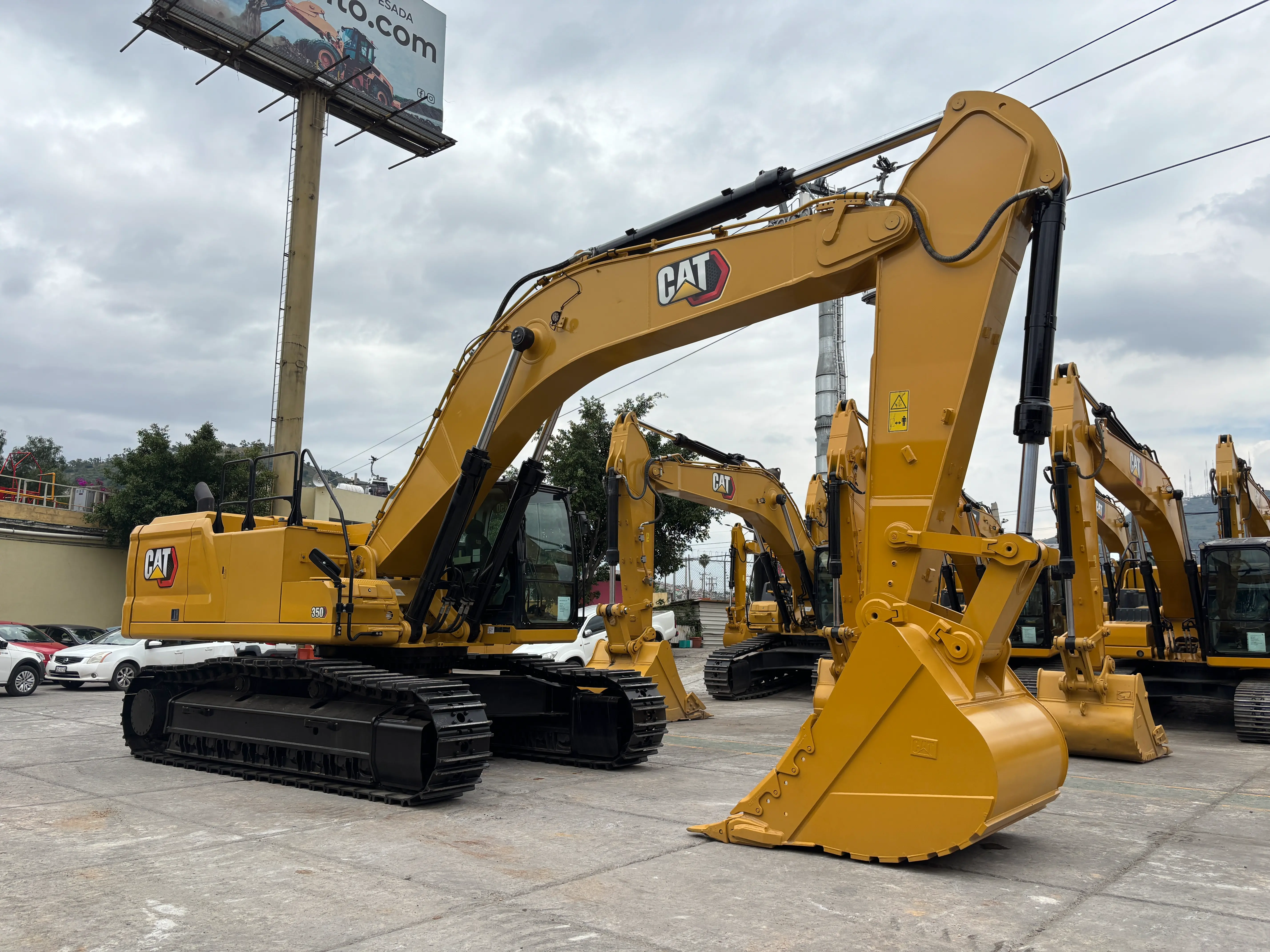 Excavadora CAT 350
